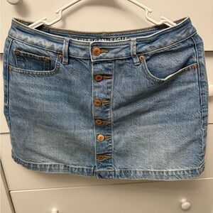 American Eagle Denim Skirt Size 8 Never Worn